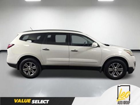 Used 2015 Chevrolet Traverse LT FWD image 5