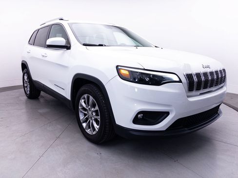 Used 2019 Jeep Cherokee Latitude Plus FWD image 9