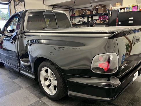 Used 2001 Ford F150 Lightning image 7