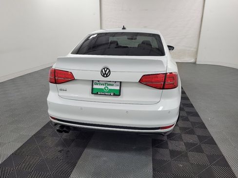 Used 2017 Volkswagen Jetta GLI image 7