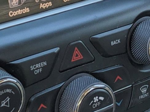 Used 2014 Jeep Grand Cherokee Limited image 21