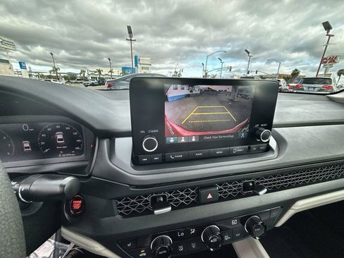 Certified 2023 Honda Accord EX image 25