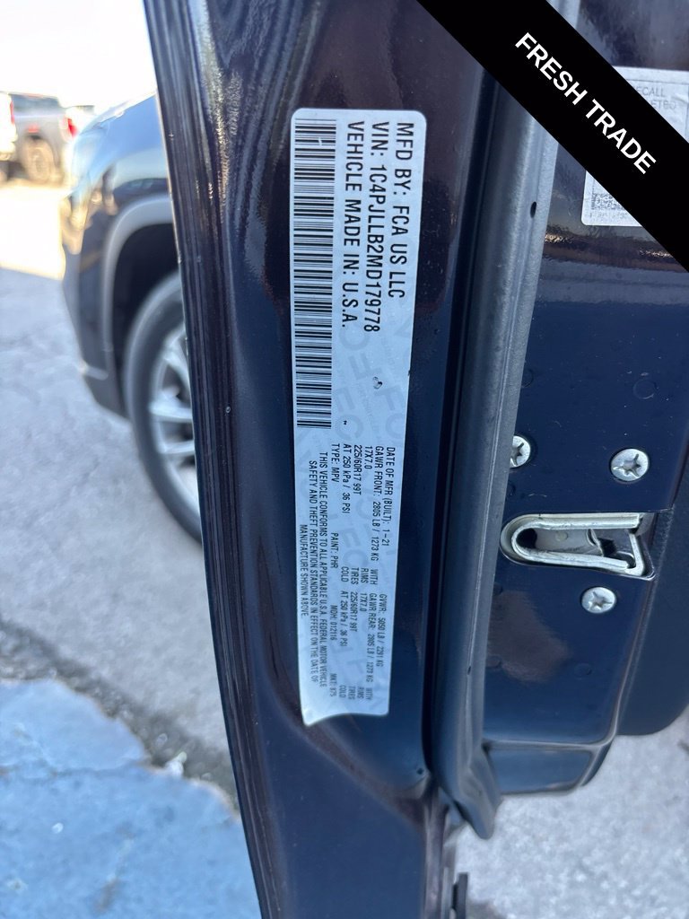 Used 2021 Jeep Cherokee Latitude Plus FWD image 15