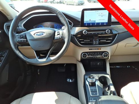 Used 2020 Ford Escape Titanium AWD/4WD image 14