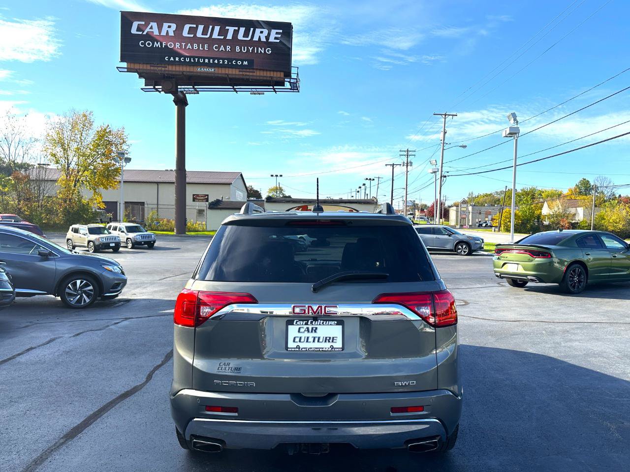 Used 2018 GMC Acadia Denali w/ Technology Package AWD/4WD image 11