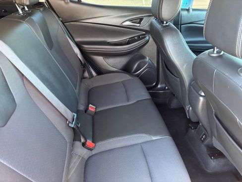 Used 2025 Buick Encore GX Preferred image 16