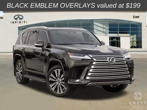 Used 2025 Lexus LX 600 4WD w/ Luxury Package image 2