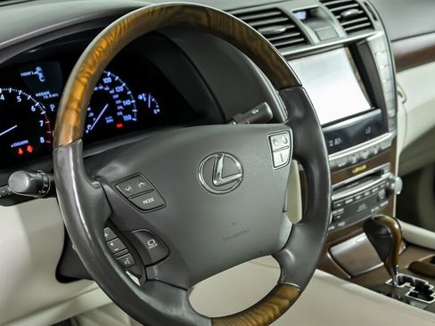 Used 2012 Lexus LS 460 AWD w/ Luxury Value Edition image 19