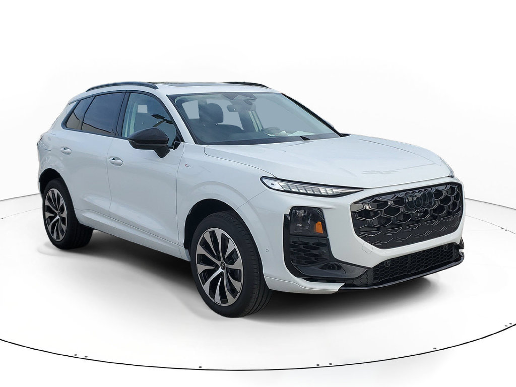 New 2026 Audi Q3 quattro 2.0T AWD/4WD image 1