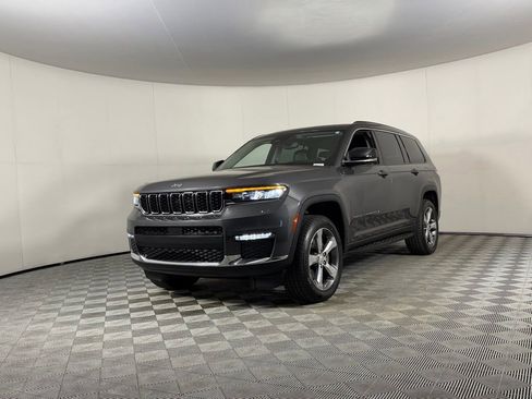 Used 2021 Jeep Grand Cherokee L Limited RWD image 10