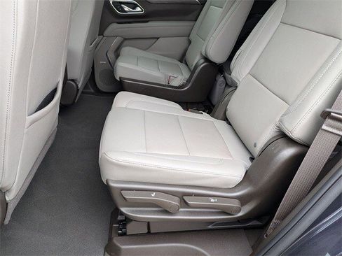 Used 2023 Chevrolet Tahoe Z71 w/ Z71 Off-Road Package image 15