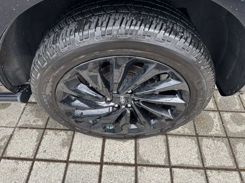 Used 2021 Lincoln Navigator Reserve AWD/4WD image 11