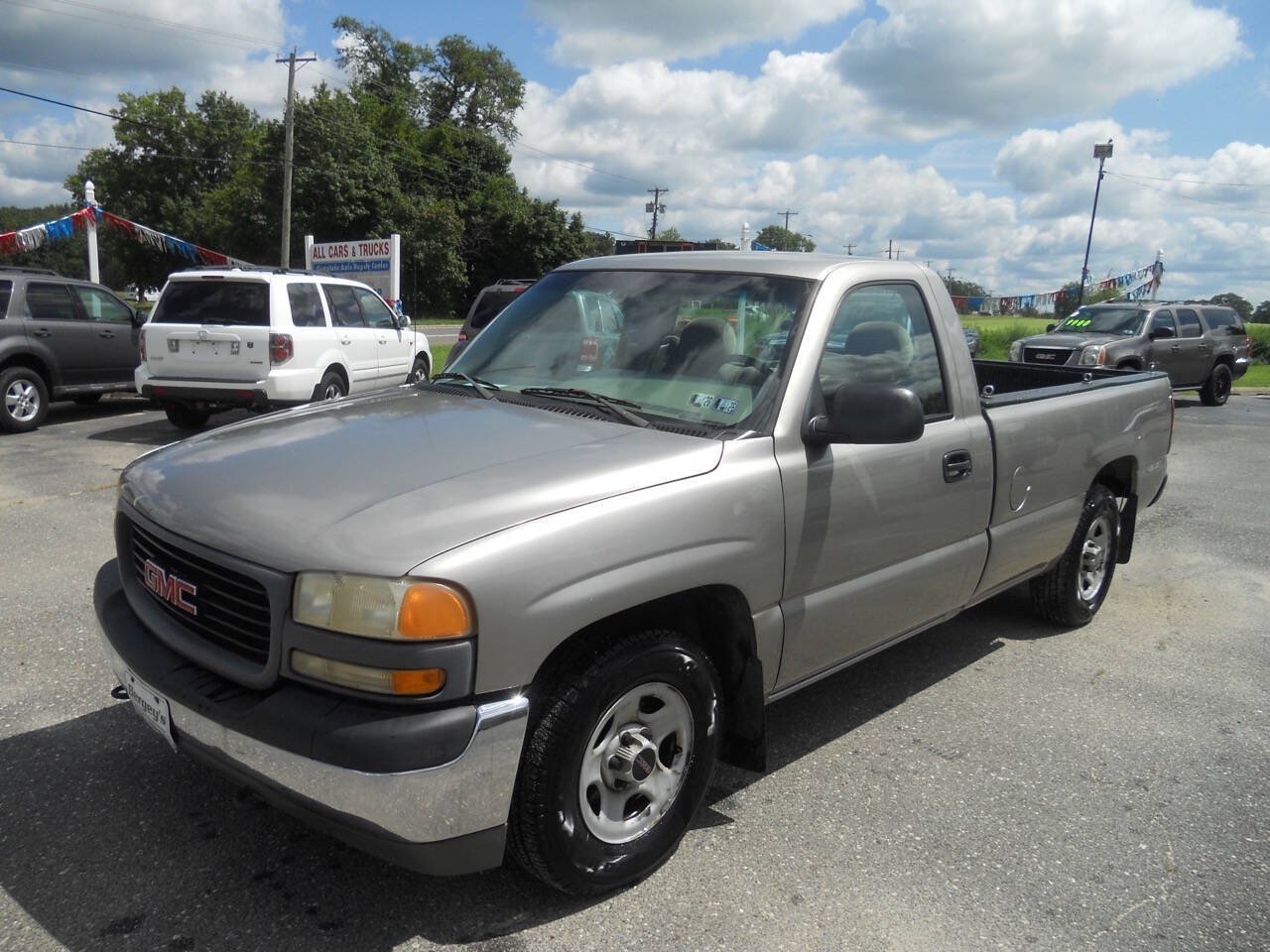 Used 2002 GMC Sierra 1500 2WD Regular Cab image 2
