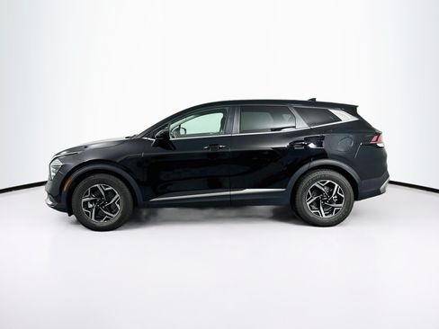 Used 2025 Kia Sportage LX FWD image 4