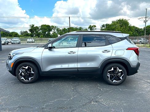 Used 2025 Kia Seltos S FWD image 5