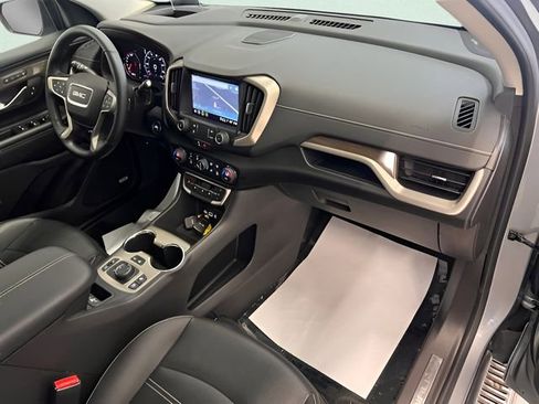 Used 2024 GMC Terrain Denali w/ Denali Premium Package image 12