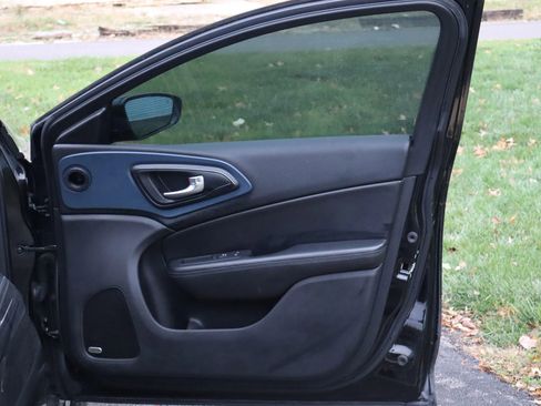 Used 2015 Chrysler 200 S w/ Navigation & Sound Group I image 11