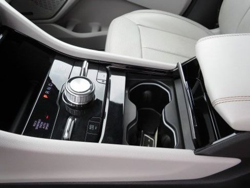 Used 2022 Jeep Grand Cherokee Overland image 18