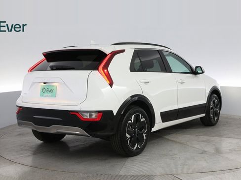 Used 2023 Kia Niro Wind image 12