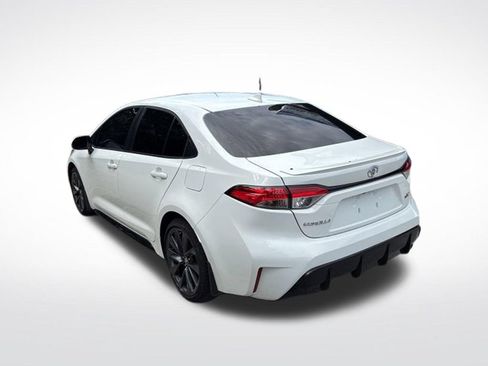 Used 2024 Toyota Corolla SE FWD image 6