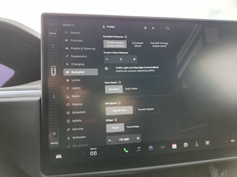 Used 2022 Tesla Model S AWD/4WD image 32