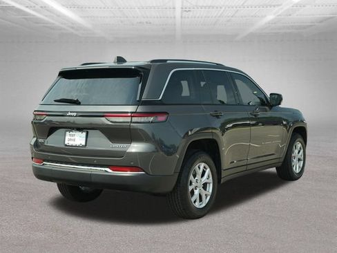 Used 2022 Jeep Grand Cherokee Limited AWD/4WD image 9