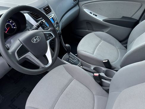 Used 2012 Hyundai Accent GS image 11