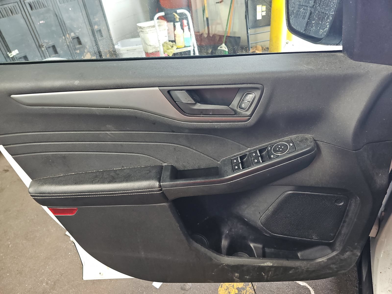 Used 2023 Ford Escape Active AWD/4WD image 16