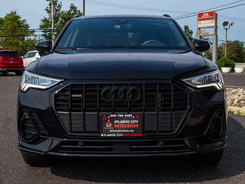 Used 2023 Audi Q3 2.0T Premium w/ Black Optic Sport Package AWD/4WD image 2