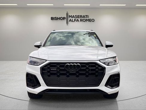 Used 2025 Audi Q5 e Premium Plus w/ Premium Plus Package AWD/4WD image 2