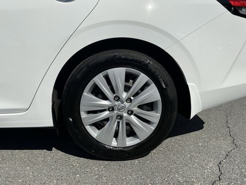 Used 2025 Nissan Sentra S FWD image 9