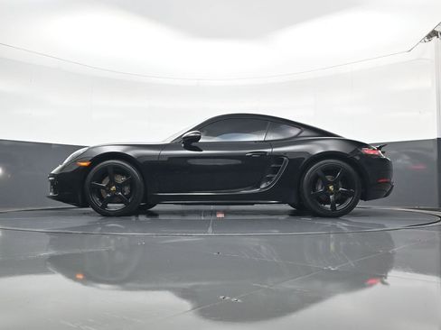 Used 2018 Porsche 718 Cayman image 17