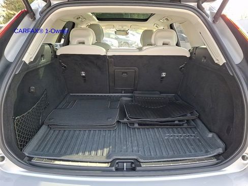 Certified 2023 Volvo XC60 B5 Ultimate w/ Climate Package AWD/4WD image 31