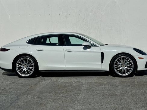 Used 2018 Porsche Panamera 4S AWD/4WD image 2