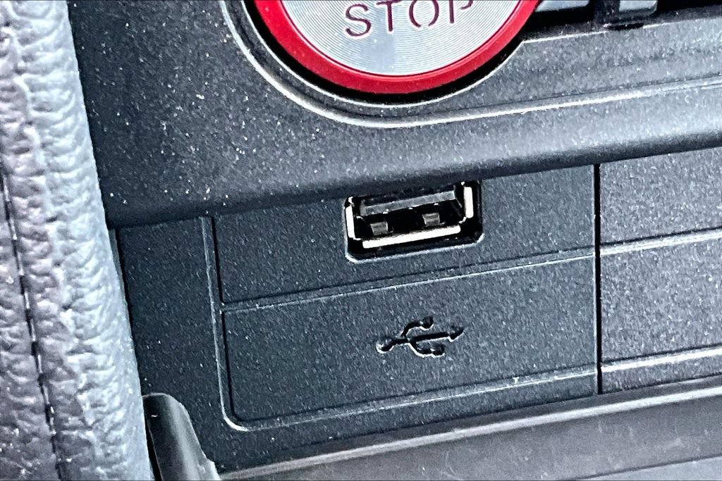Used 2022 Ford Mustang GT RWD image 32