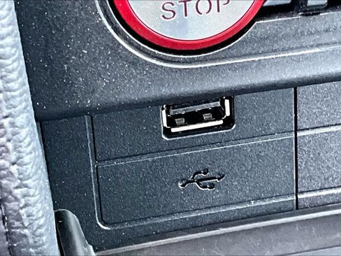 Used 2022 Ford Mustang GT RWD image 32