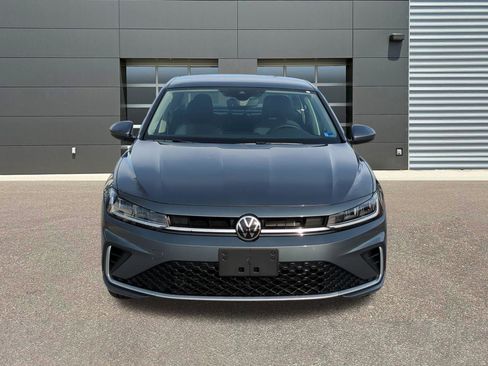 New 2026 Volkswagen Jetta SE FWD image 2