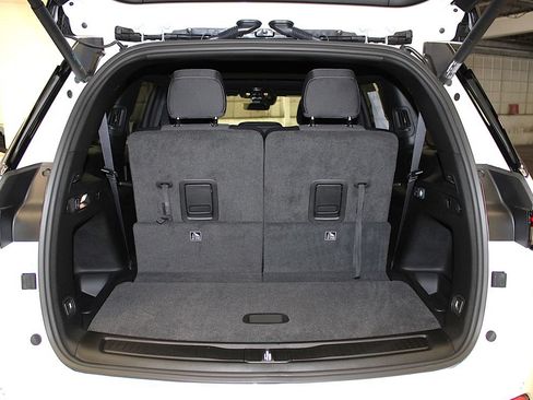 New 2026 Jeep Grand Cherokee L Laredo AWD/4WD image 39