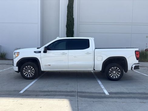 Used 2021 GMC Sierra 1500 AT4 w/ Technology Package AWD/4WD image 6