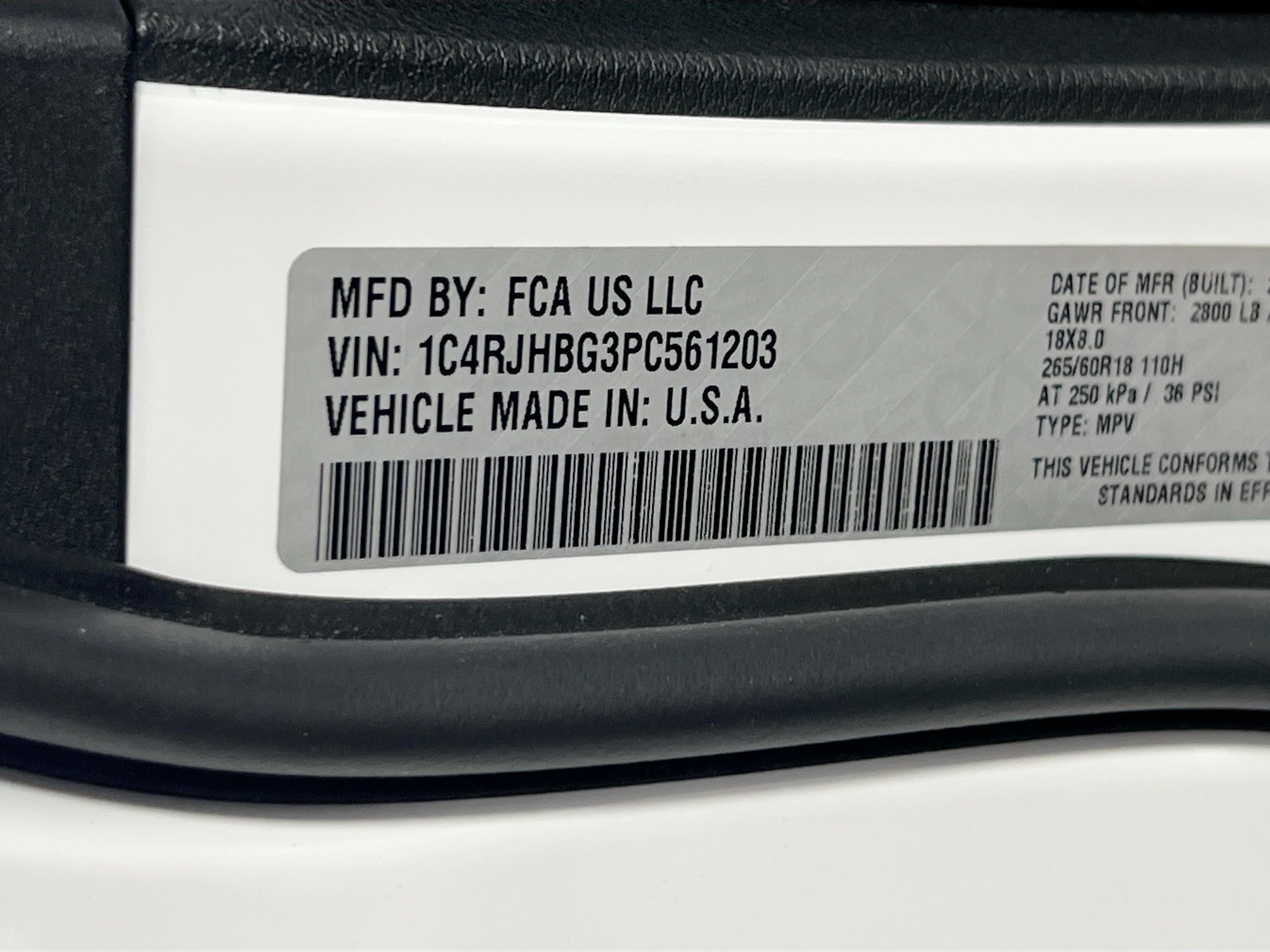 Used 2023 Jeep Grand Cherokee Limited AWD/4WD image 31