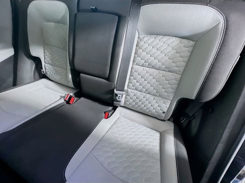Used 2018 Chevrolet Equinox LS FWD image 22
