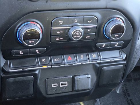 Used 2021 Chevrolet Silverado 1500 LT image 16