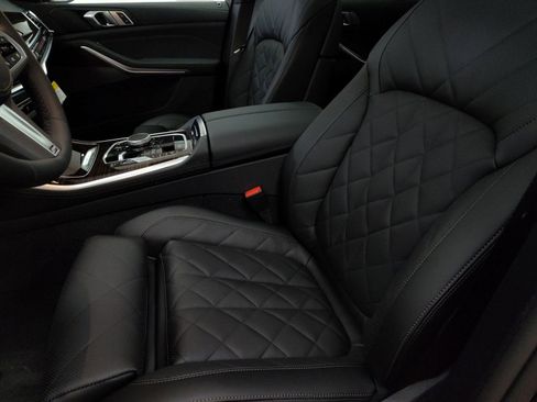 New 2026 BMW X5 xDrive40i w/ M Sport Package image 18