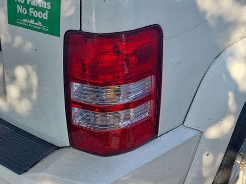 Used 2009 Jeep Liberty Sport w/ Popular Equipment Group image 9