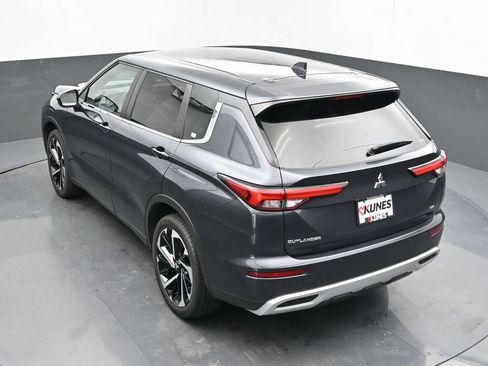 Used 2024 Mitsubishi Outlander SE AWD/4WD image 29