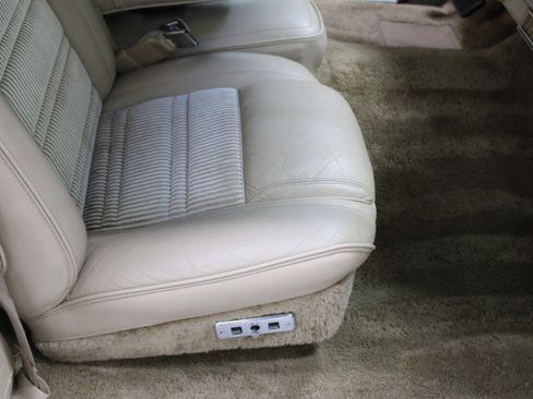 Used 1989 Jeep Grand Wagoneer image 55