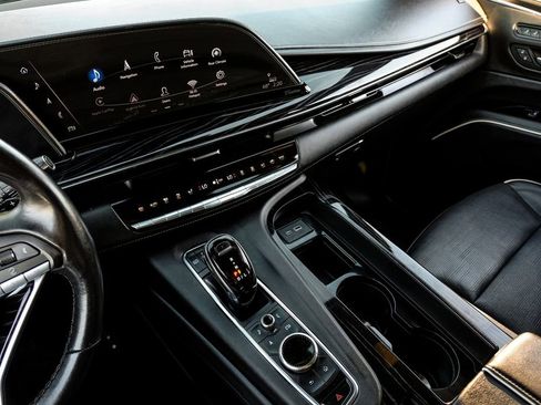 Used 2021 Cadillac Escalade ESV Sport image 22