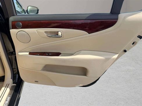 Used 2010 Lexus LS 460 L RWD image 28