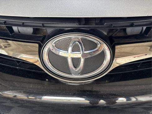 Used 2017 Toyota Camry SE FWD image 24