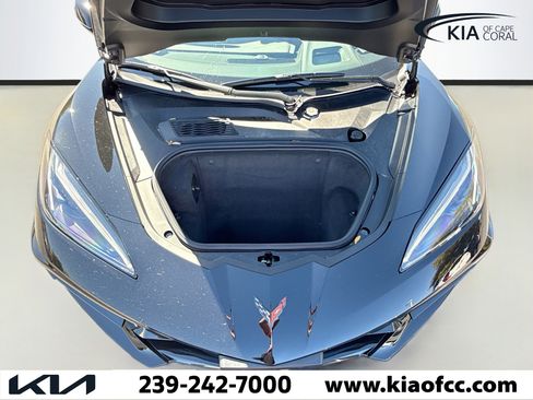 Used 2025 Chevrolet Corvette Stingray Preferred Conv w/ 2LT image 40